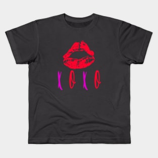 XOXO RED LIPS Kids T-Shirt